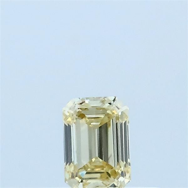 0.3 ct lab-grown Emerald Diamond