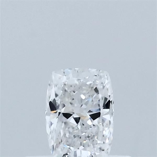 0.36 ct lab-grown Cushion modified Diamond