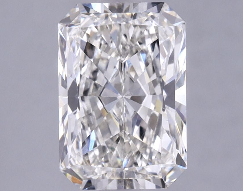 1.87 ct Radiant diamond