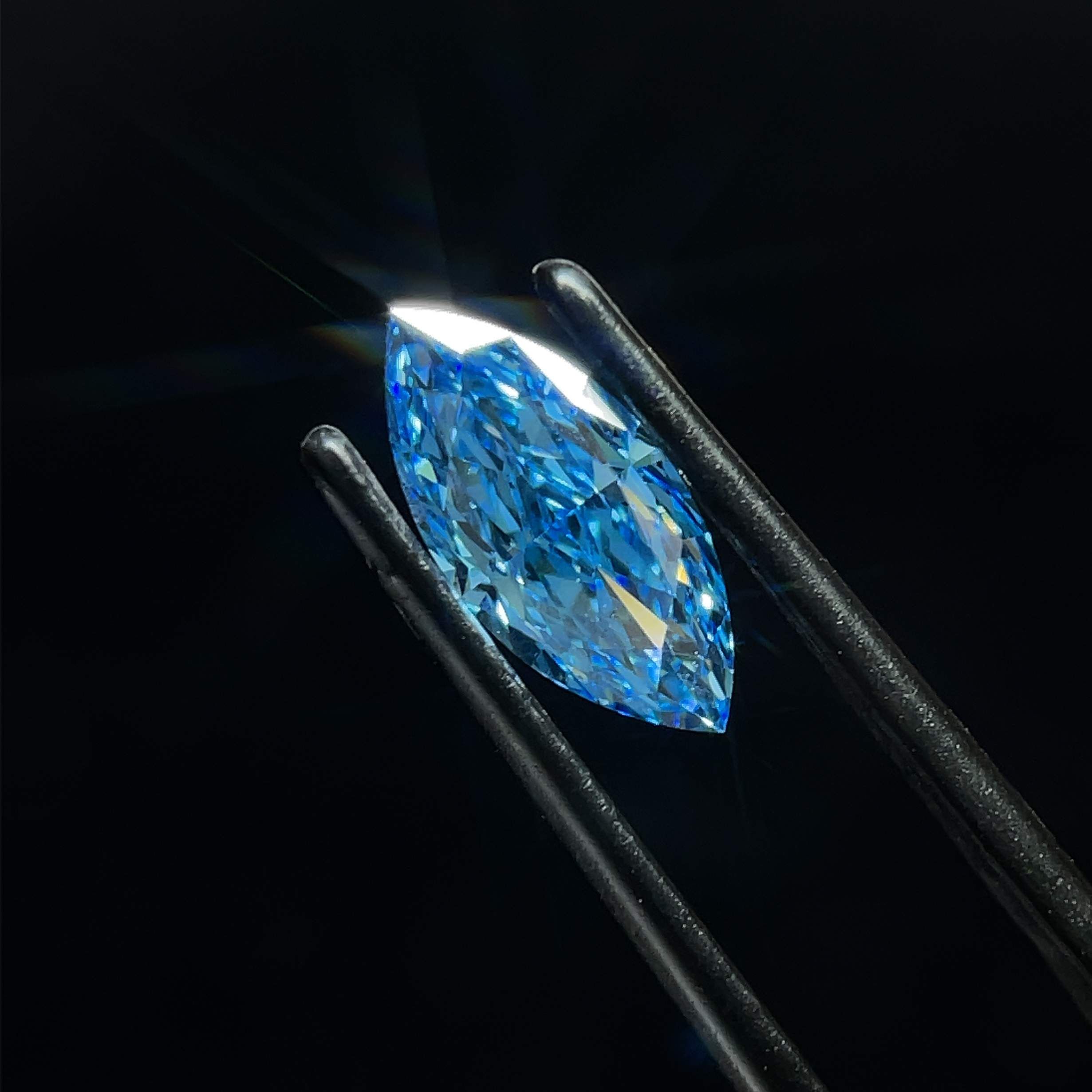 1.28 ct. marquise Lab Grown Diamond front image