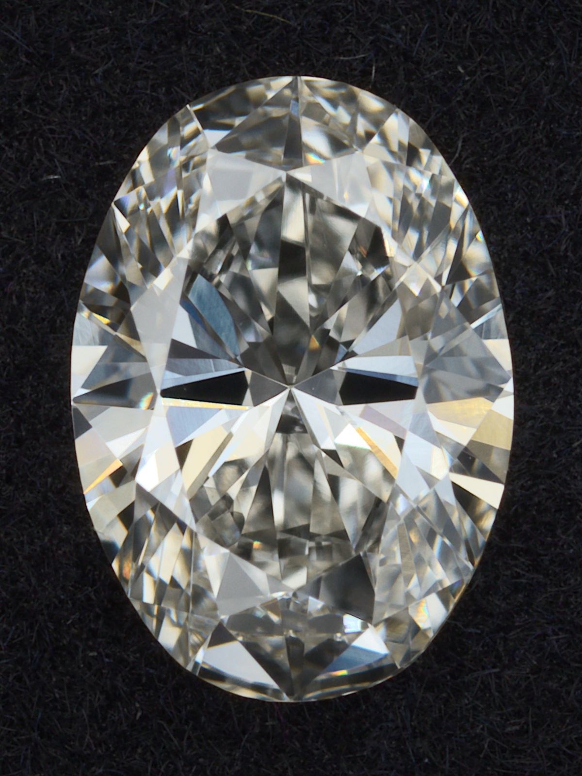 0.54 ct. oval Lab Grown Diamond front image