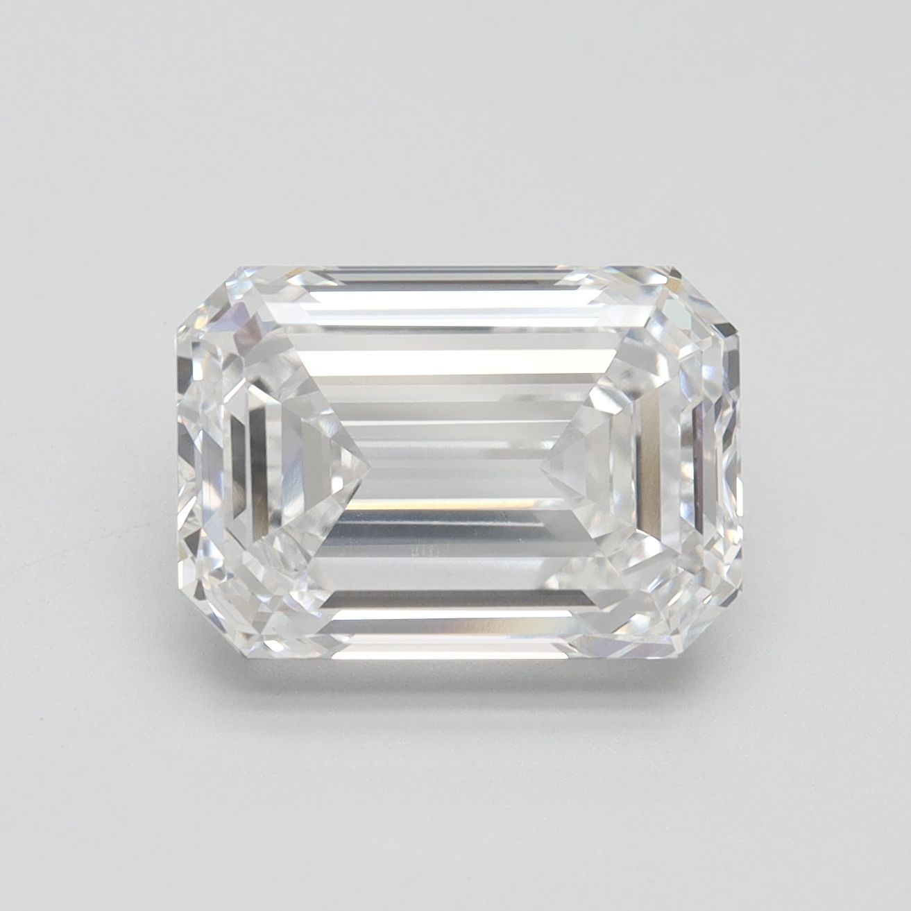4.58 ct. emerald Lab Grown Diamond front image
