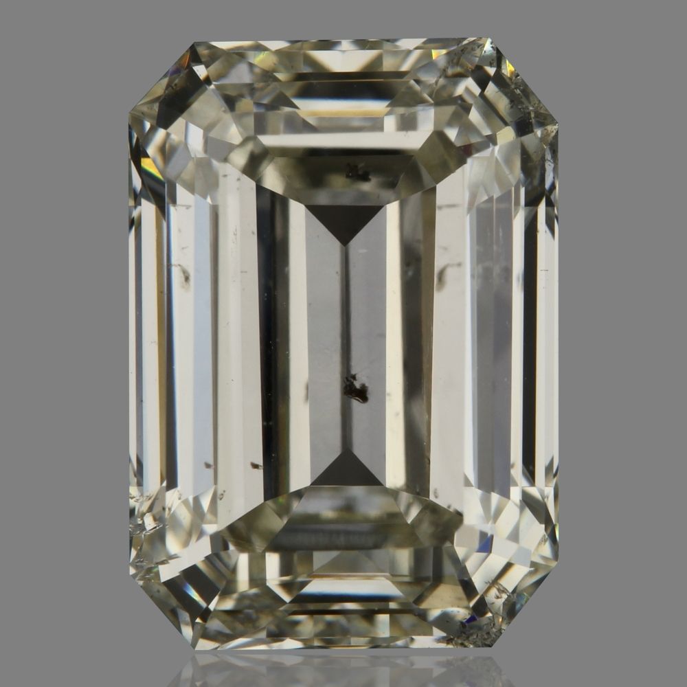 2.06ct Emerald diamond