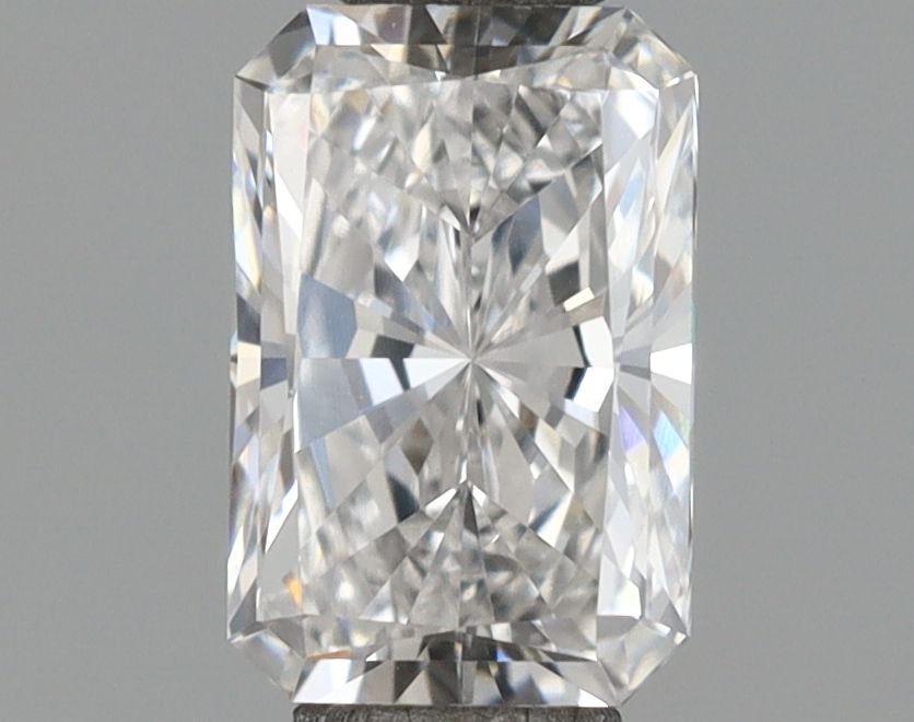 0.75 ct Radiant diamond