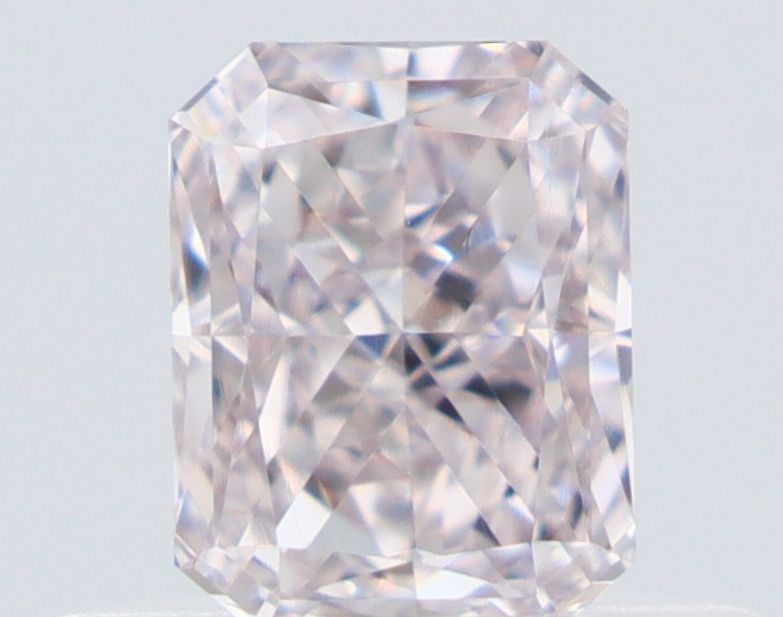0.41 ct Radiant diamond