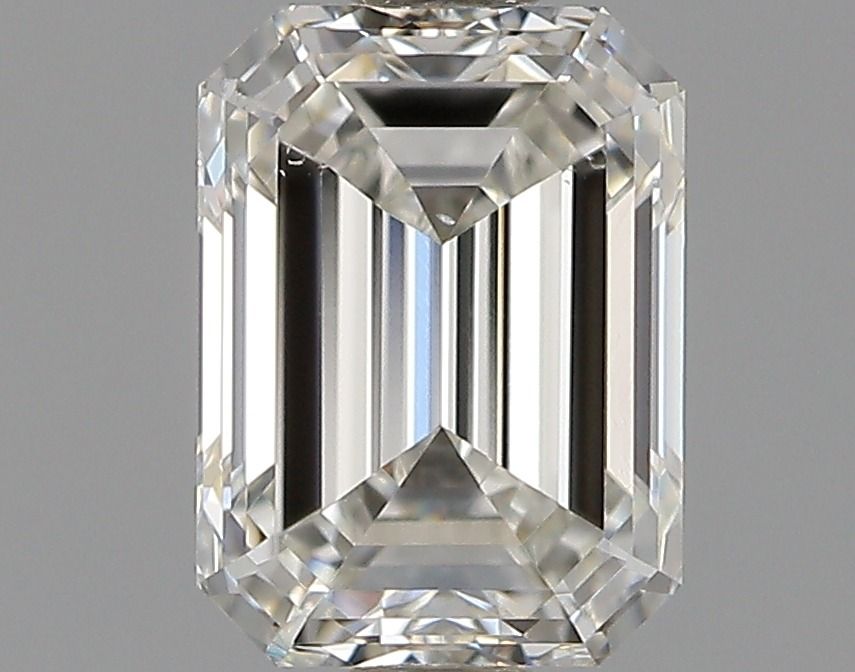 0.70 ct Emerald diamond