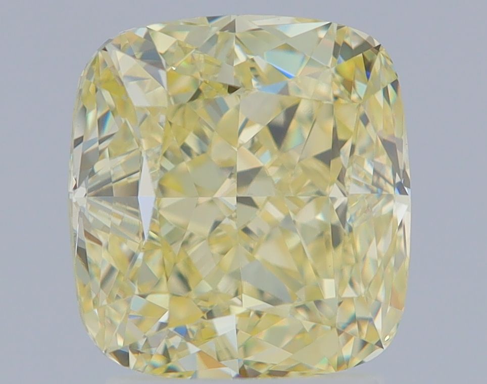 2.72 ct Cushion Brilliant diamond