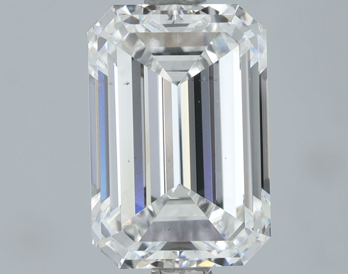 2.50 ct. emerald Lab Grown Diamond front image