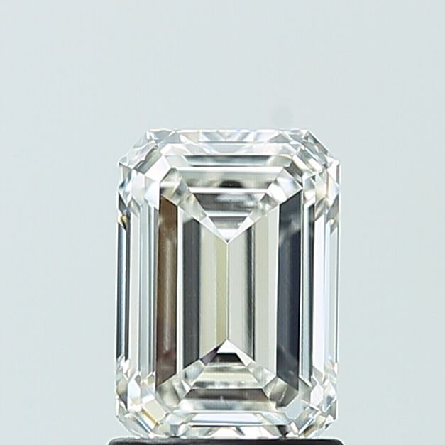 1.60 ct Emerald diamond