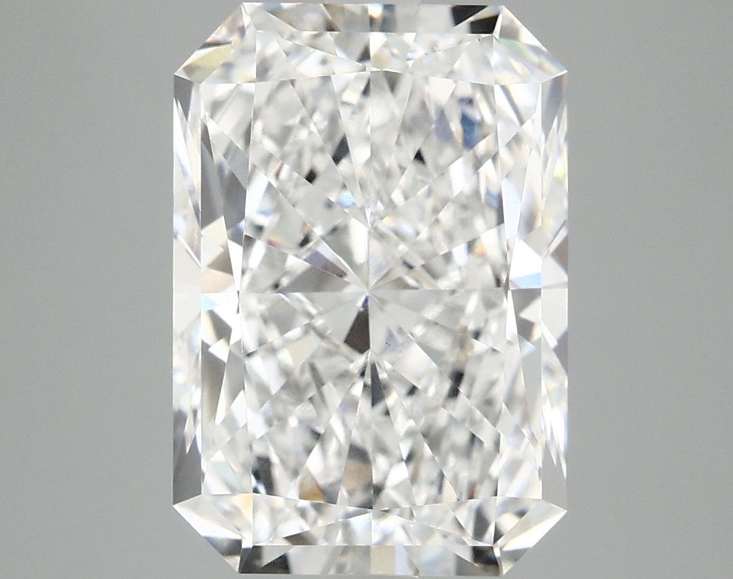 4.85 ct. radiant Lab Grown Diamond front image