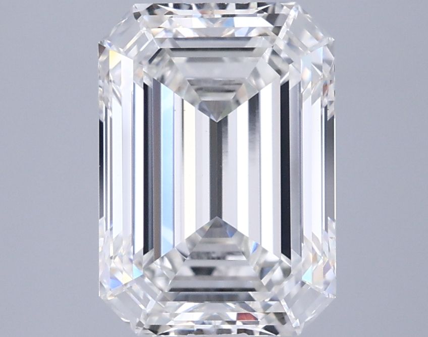 3.08 ct Emerald diamond