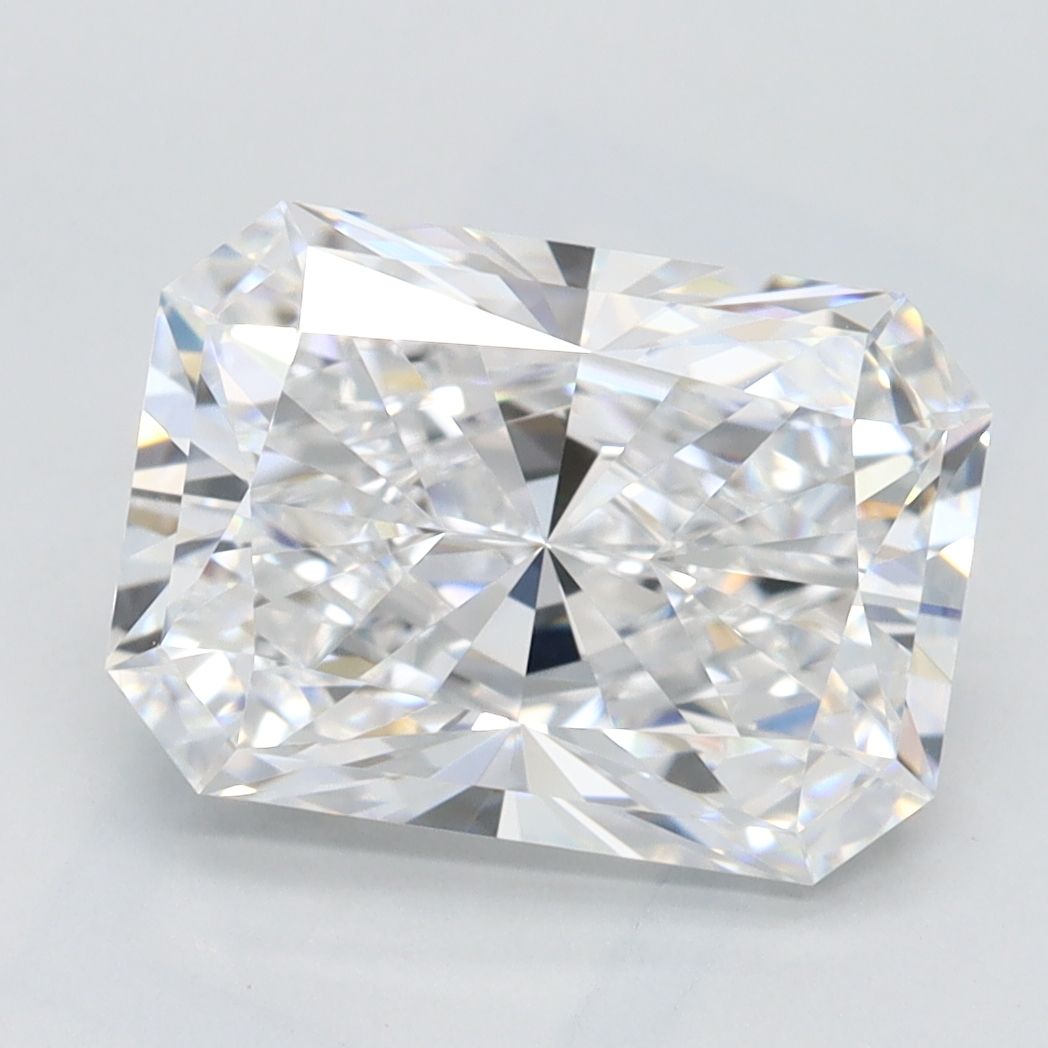 2.85 ct. radiant Lab Grown Diamond front image