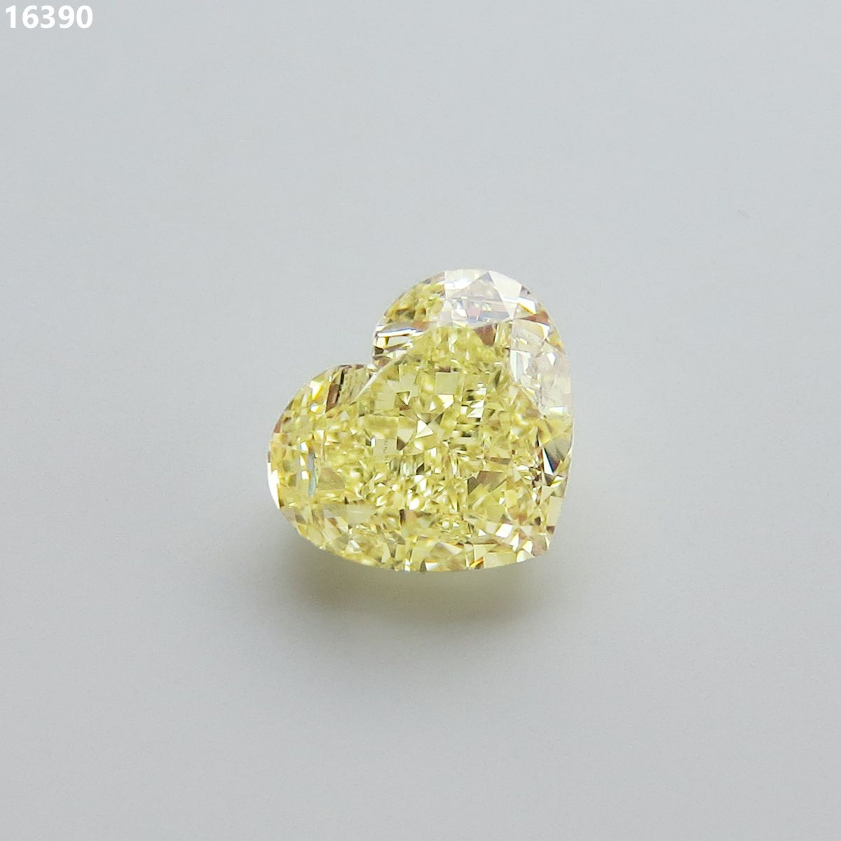 Diament 1.55 ct Fancy Light Yellow/VS1