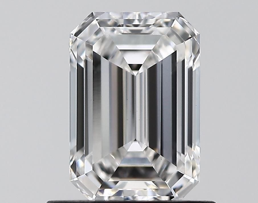 0.88 ct. emerald Lab Grown Diamond front image