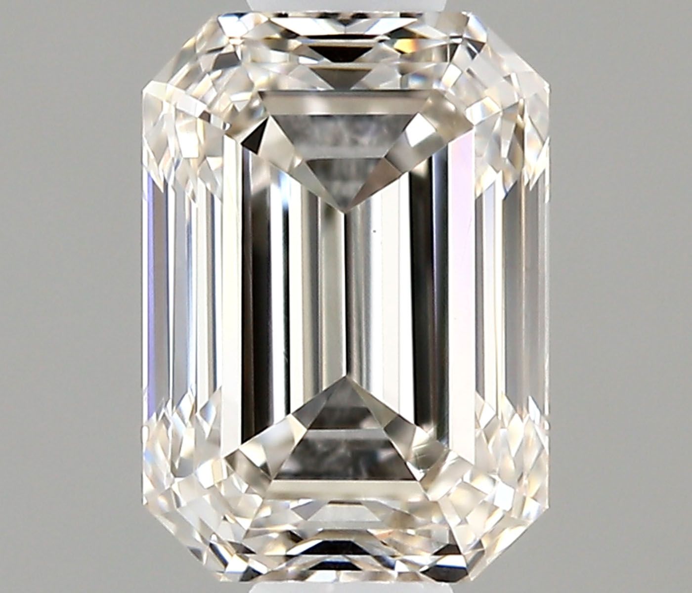 0.70 ct Emerald diamond