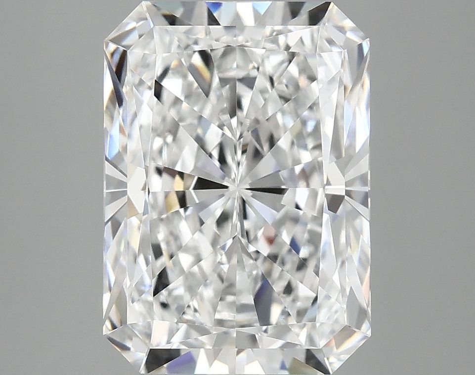 4.04 ct. radiant Lab Grown Diamond front image