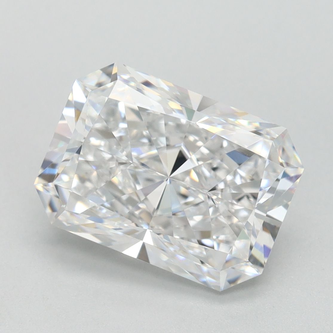 2.90 ct. radiant Lab Grown Diamond front image