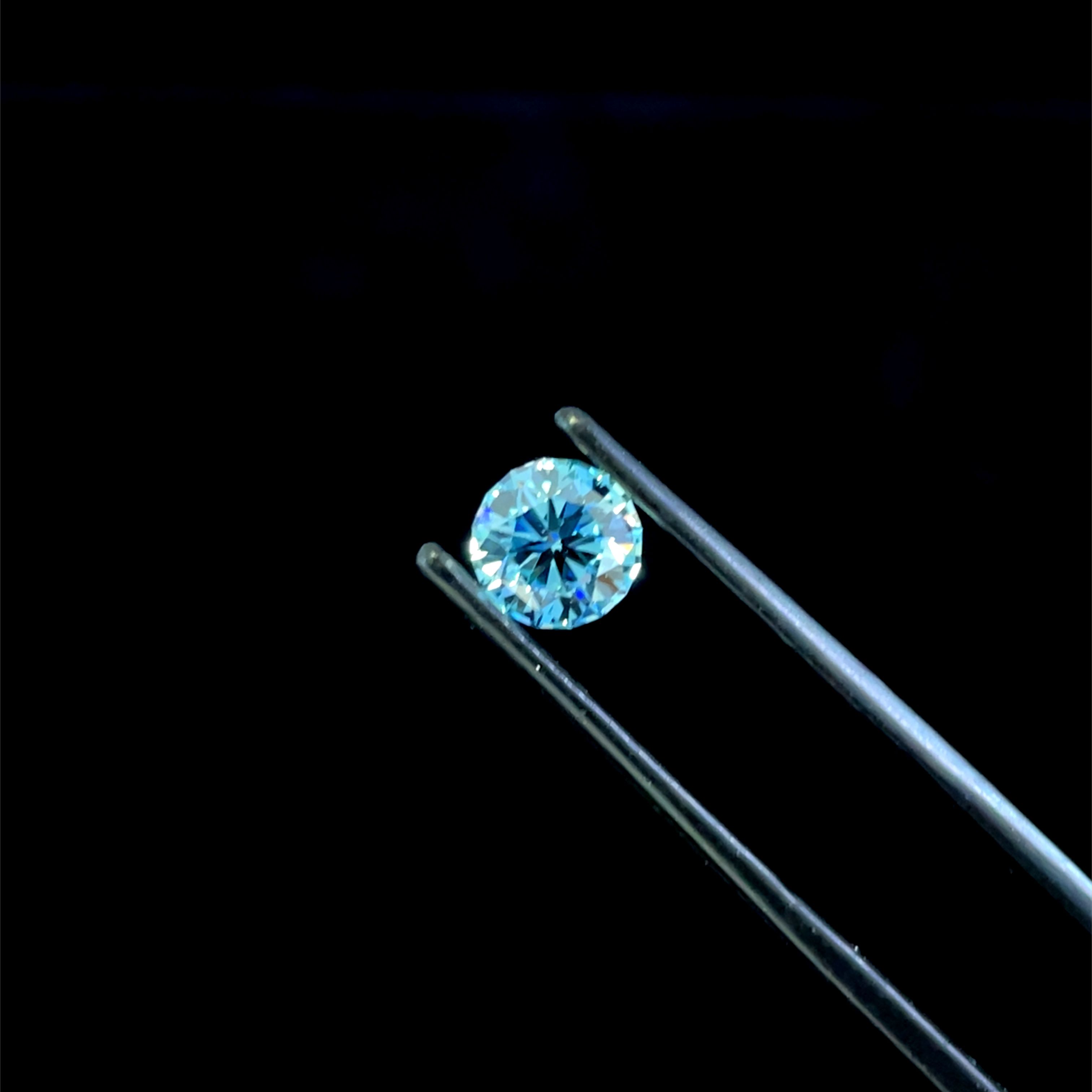 1.05 CT Fancy Vivid Blue ROUND