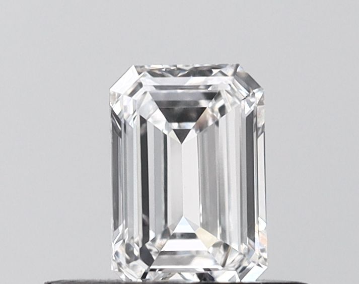0.48 ct lab-grown Emerald Diamond