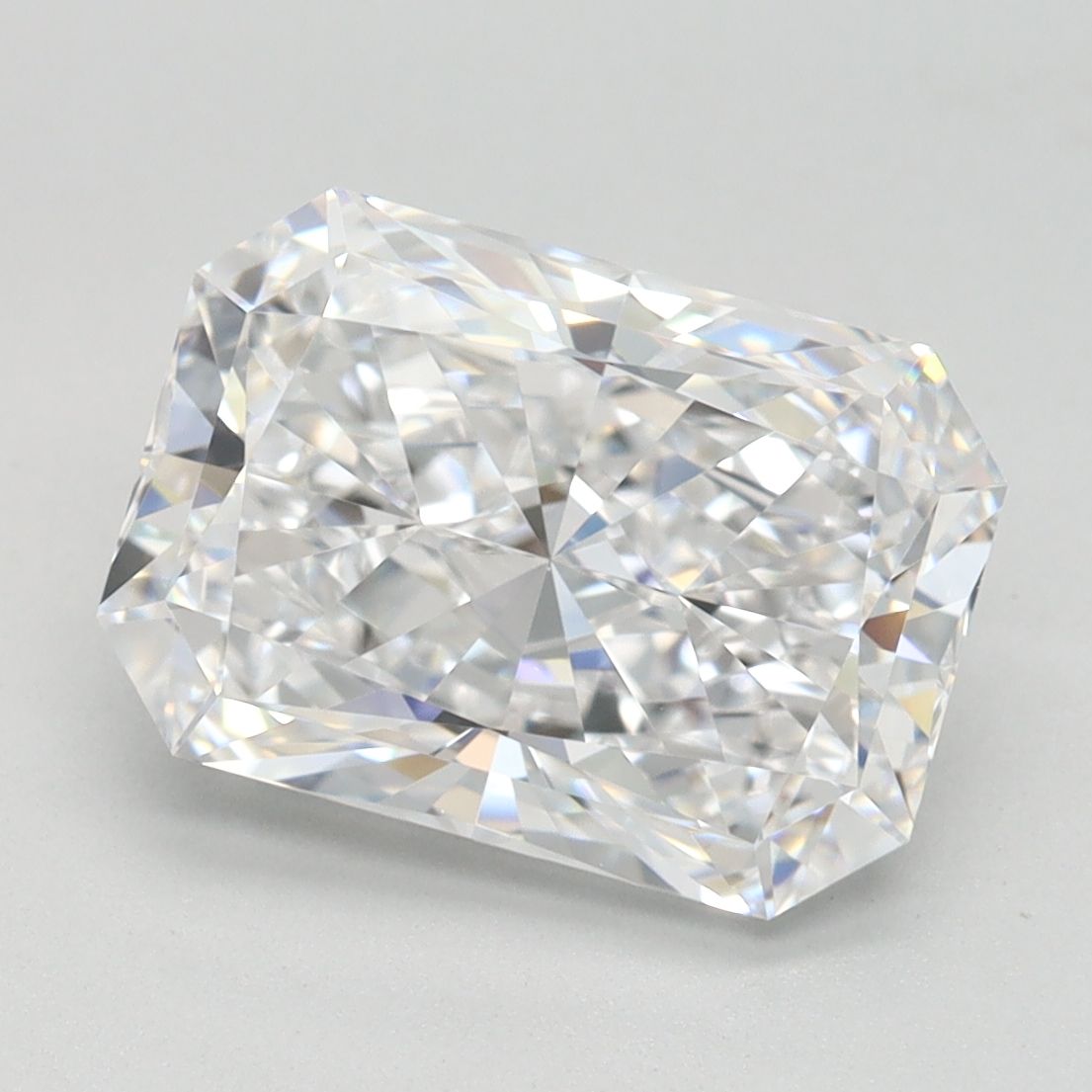2.85 ct. radiant Lab Grown Diamond front image