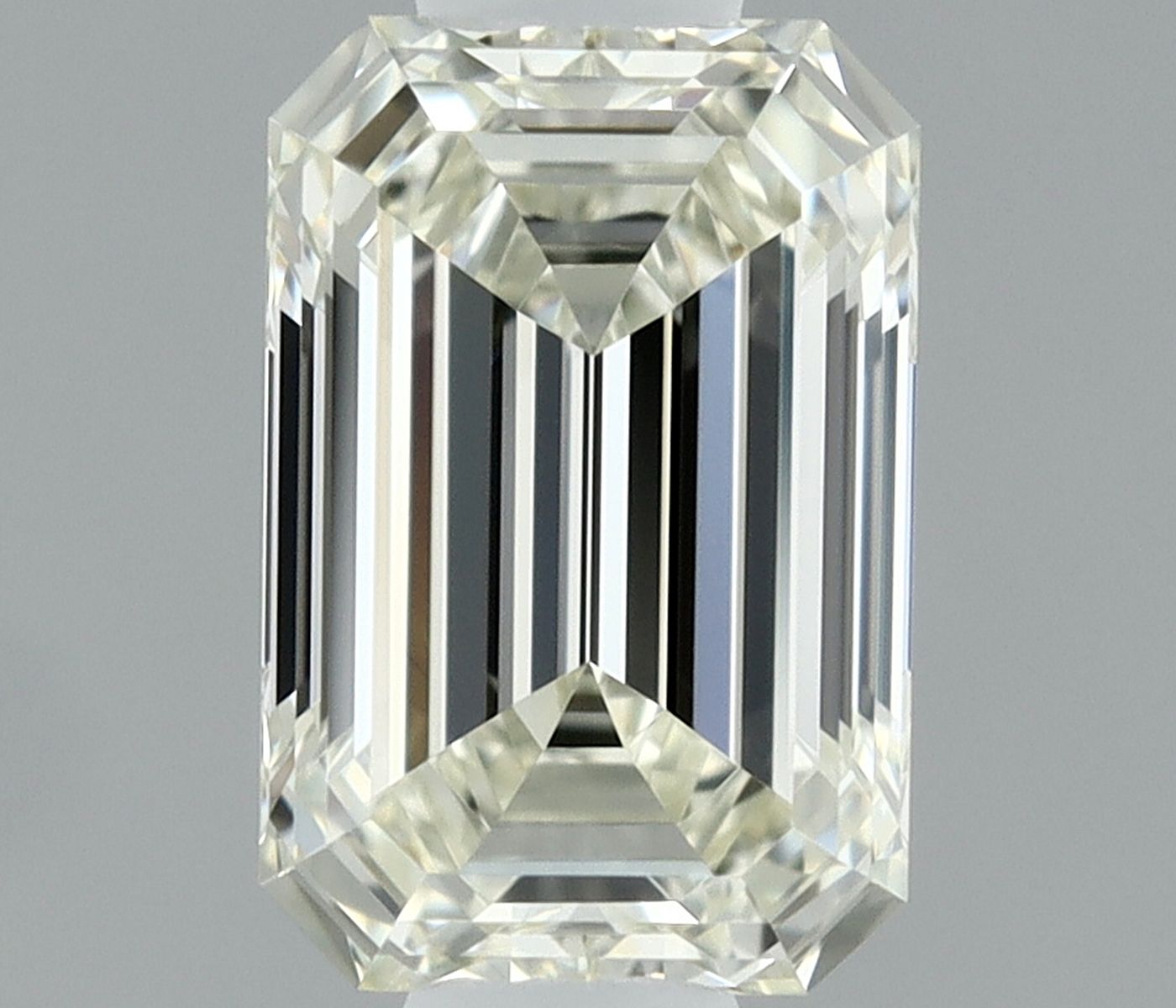 0.41 ct Emerald Diamond