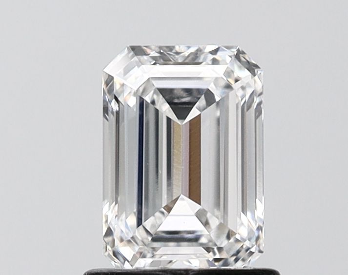 1.01 ct. emerald Lab Grown Diamond front image