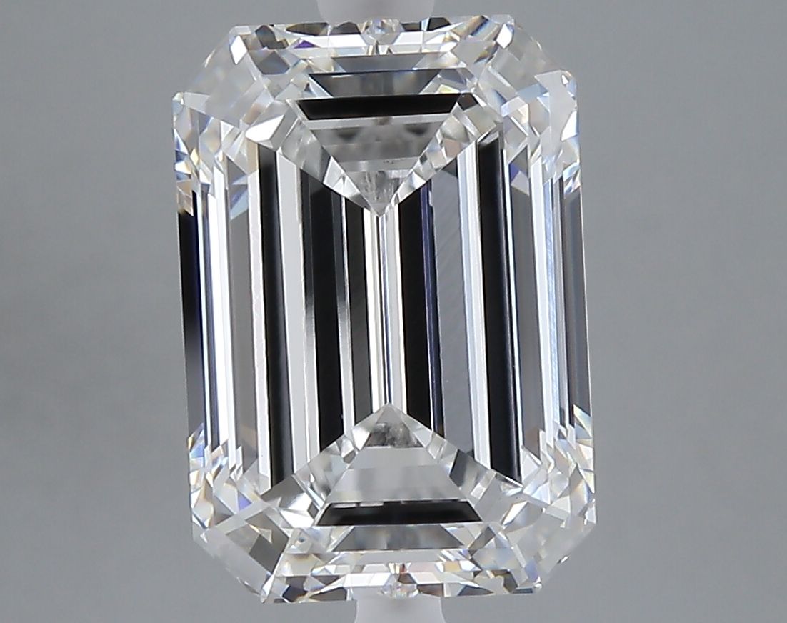 5.10 ct. emerald Lab Grown Diamond front image