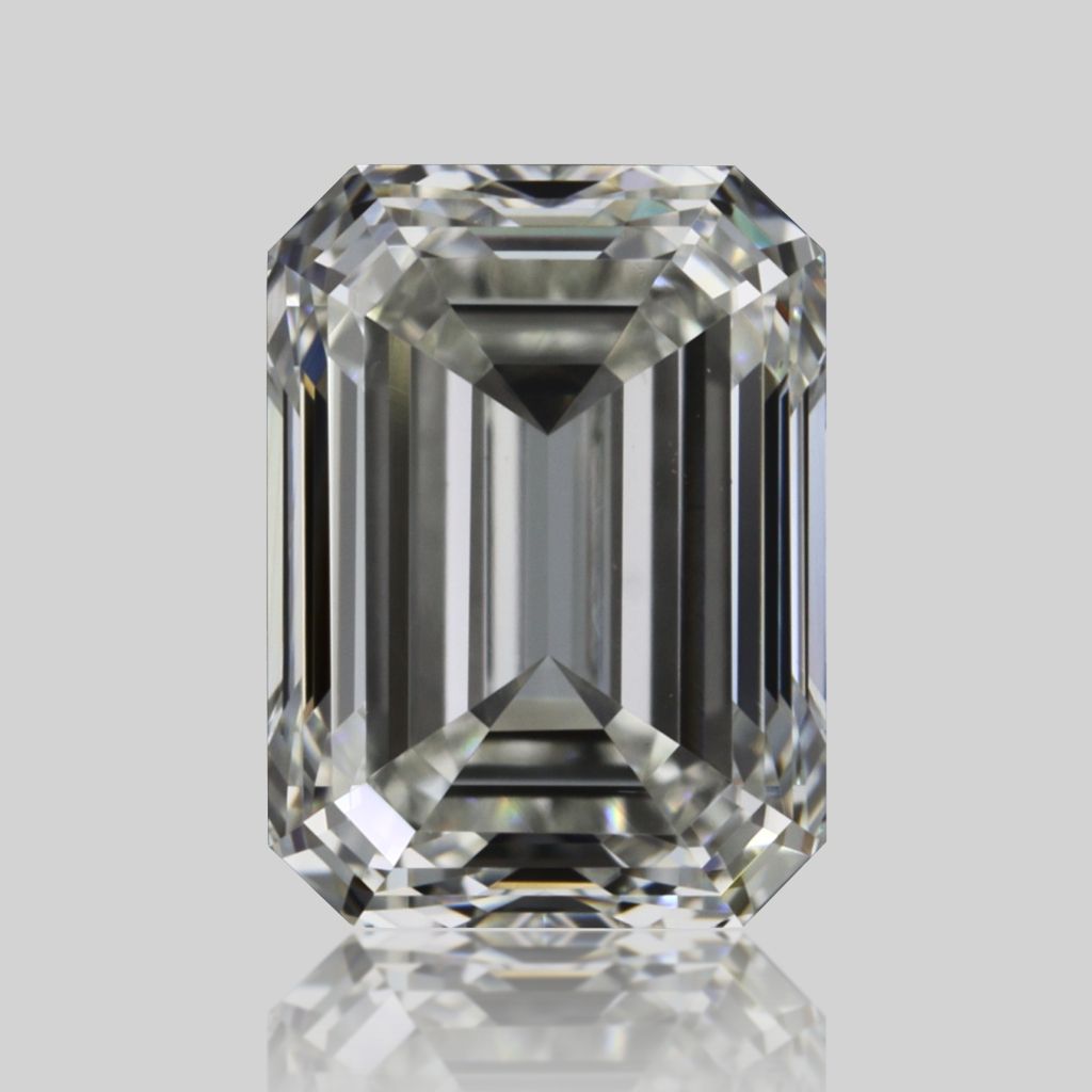 0.70 ct Emerald diamond