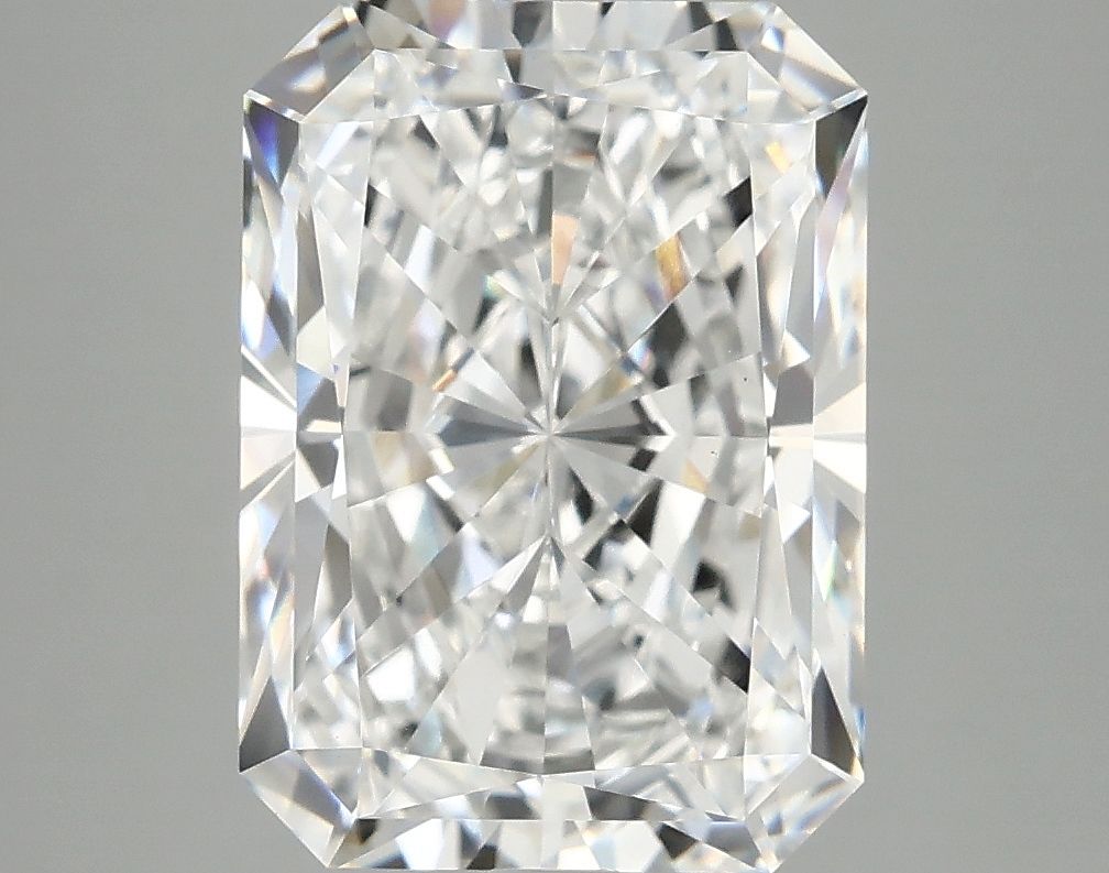 4.89 ct. radiant Lab Grown Diamond front image