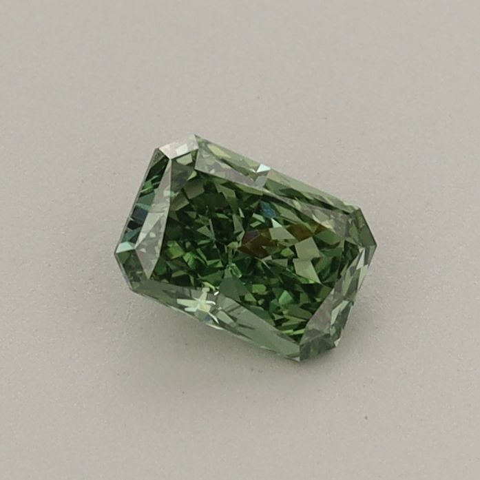 0.37 CT Fancy Vivid Green RADIANT