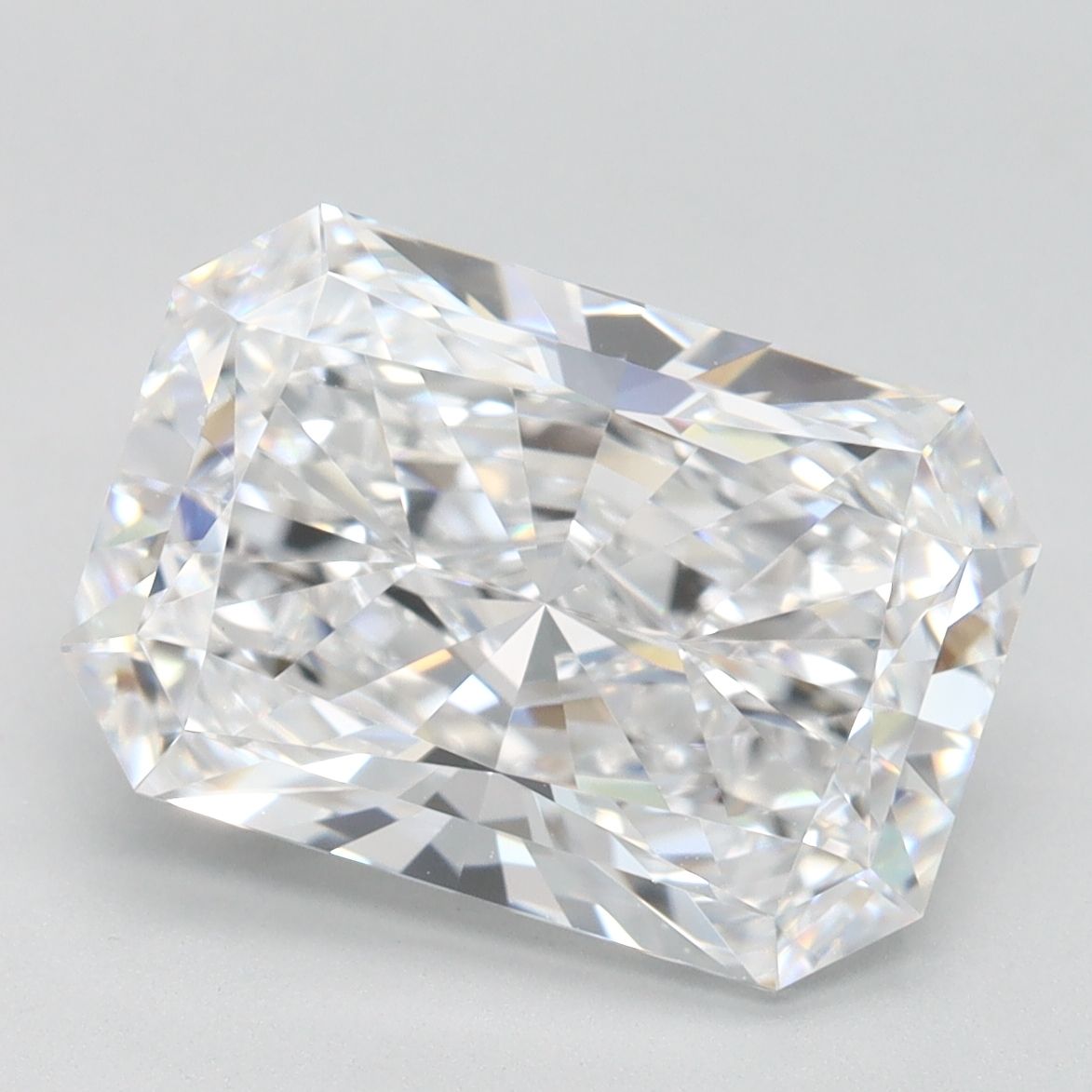 3.87 ct. radiant Lab Grown Diamond front image