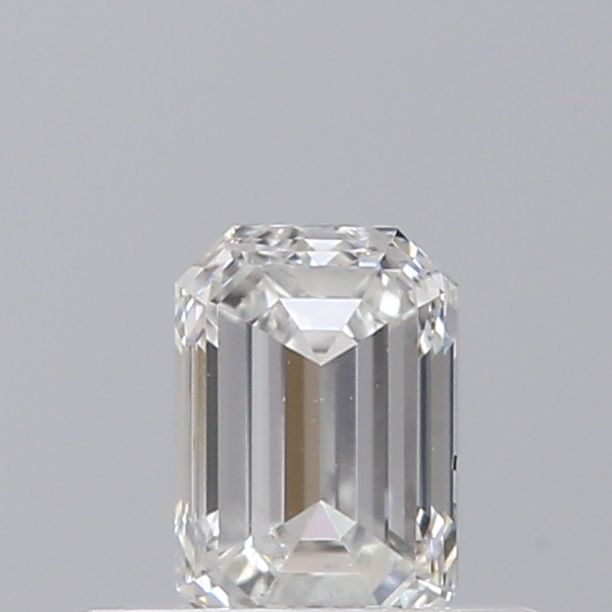0.40 ct Emerald diamond