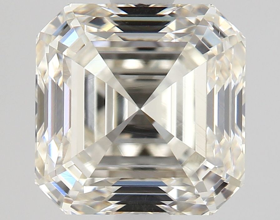 1.8 ct Square emerald Diamond