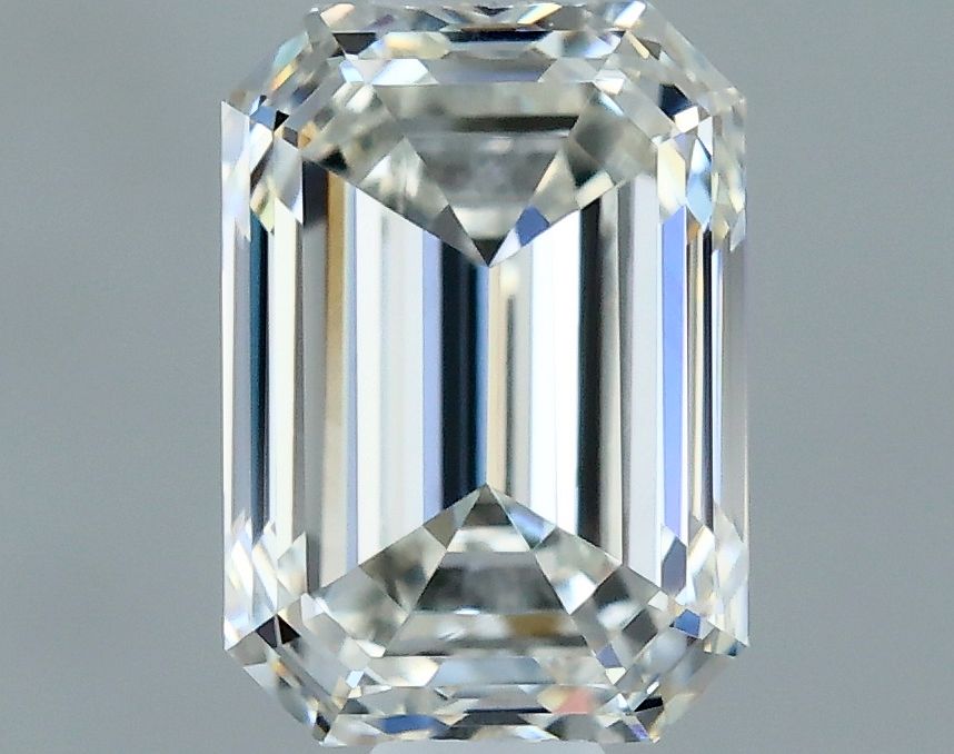 0.58 ct Emerald diamond