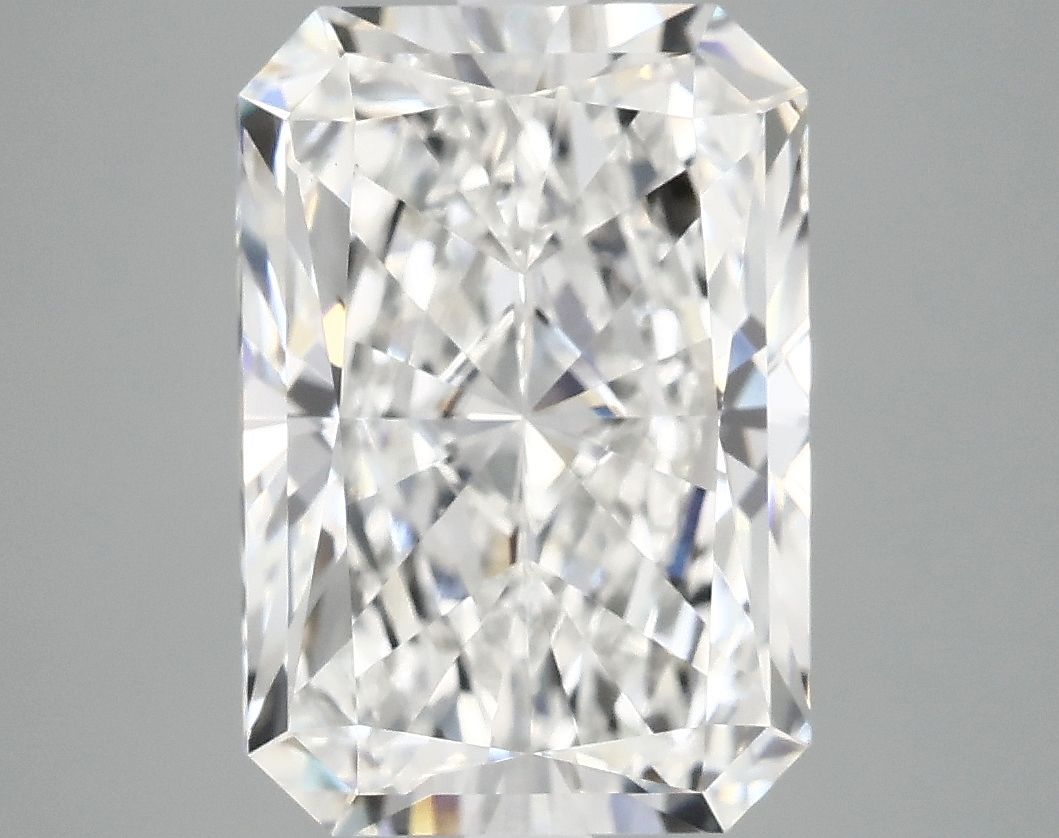 4.89 ct. radiant Lab Grown Diamond front image