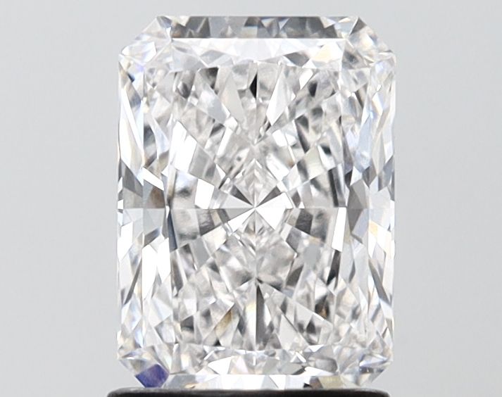1.52 ct. radiant Lab Grown Diamond front image