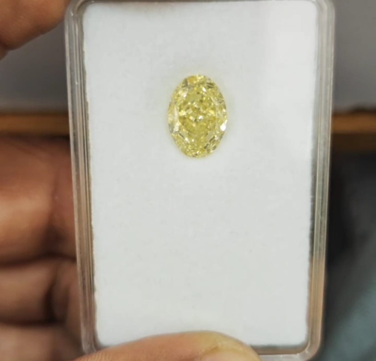4.09ct Oval diamond