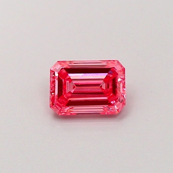 0.53 ct Emerald diamond