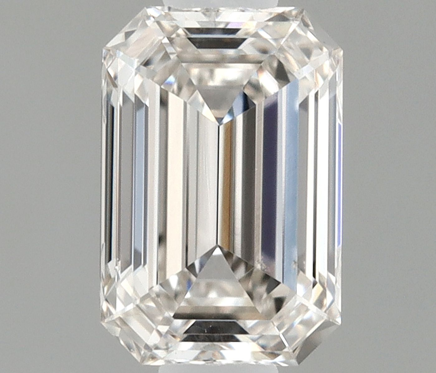 0.38 ct Emerald diamond