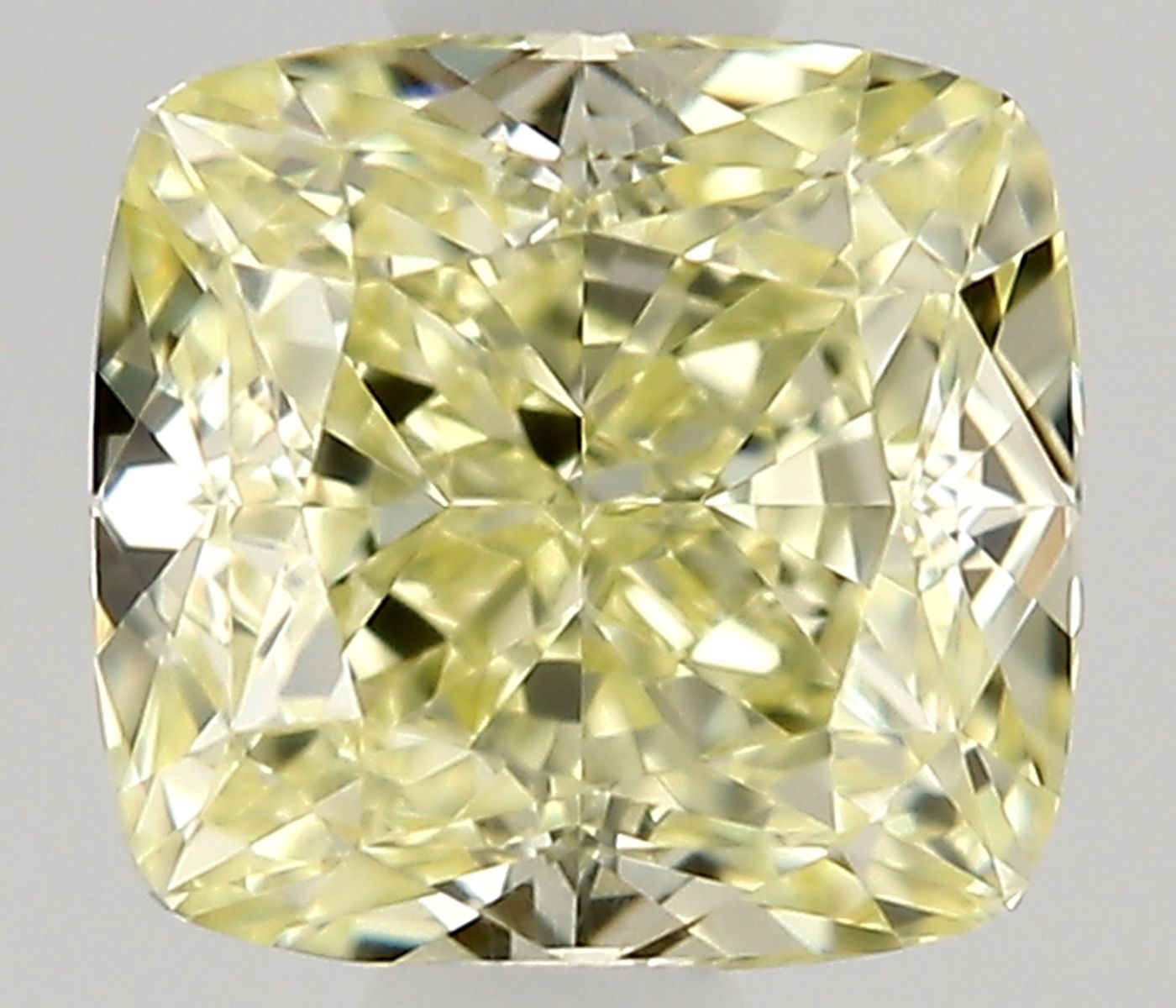 Diament 0.35 ct Fancy Light Yellow/VVS1