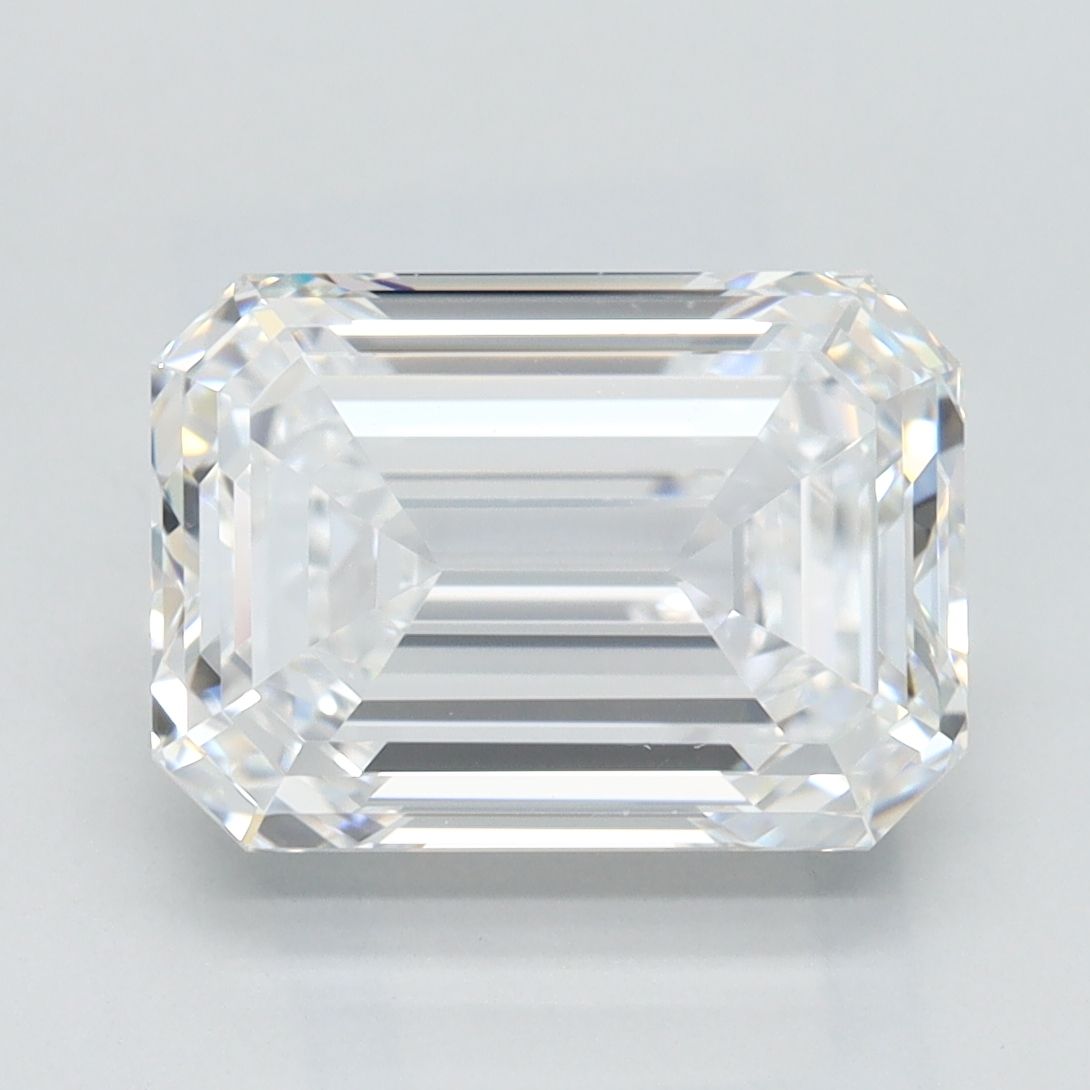 3.05 ct. emerald Lab Grown Diamond front image