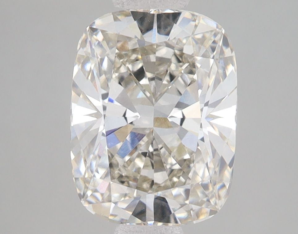 2.79 ct Cushion Modified diamond