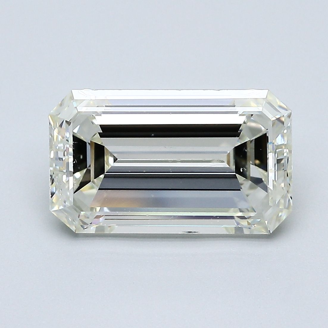 4.01ct Emerald diamond