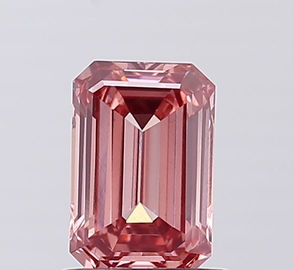 1.06 ct Emerald diamond