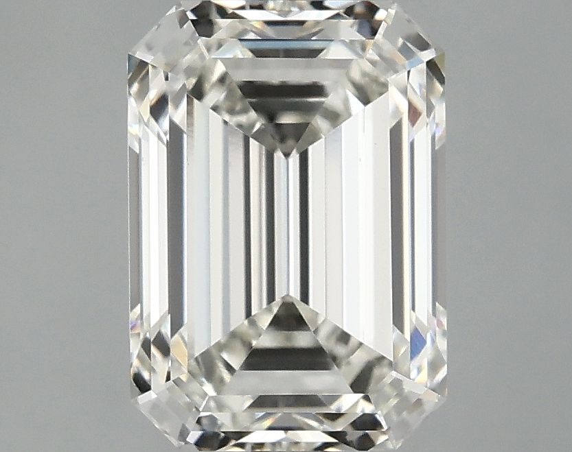 3.10 ct Emerald diamond