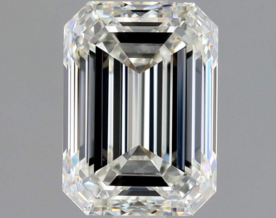 2.01 ct Emerald diamond