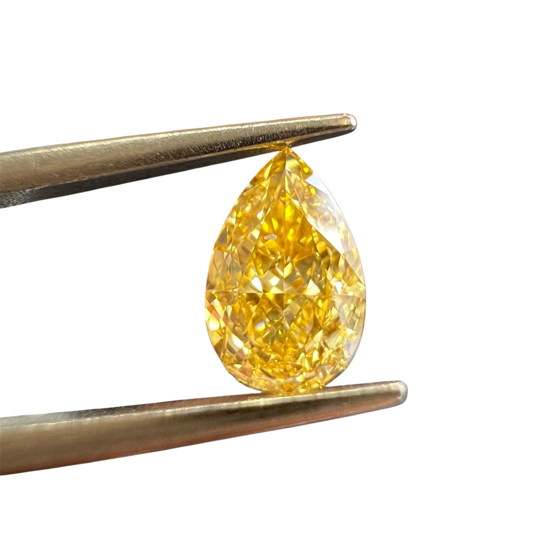 Diament 0.6 ct Fancy Intense Orangey Yellow/VVS2