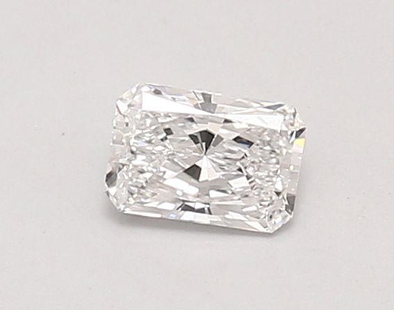 0.45 ct lab-grown Radiant Diamond