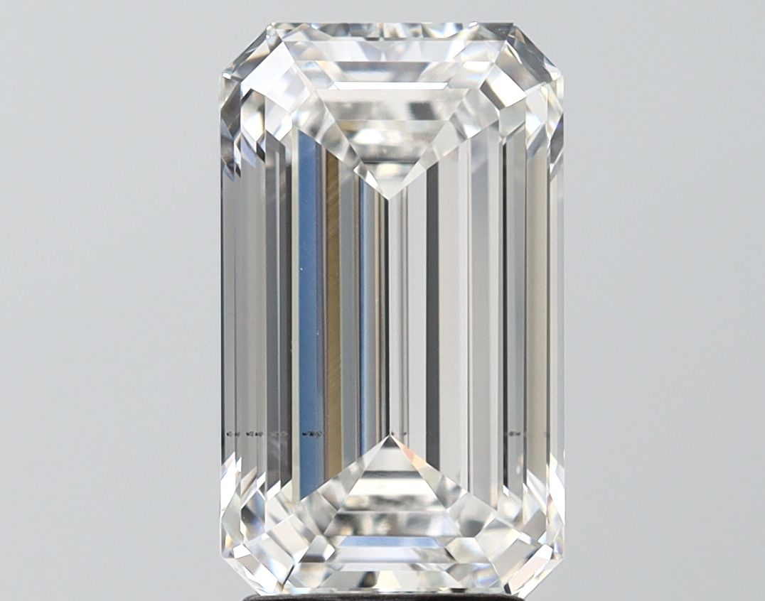 4.03 ct. emerald Lab Grown Diamond front image