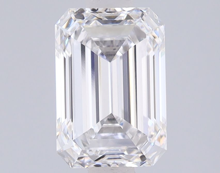 1.56 ct. emerald Lab Grown Diamond front image